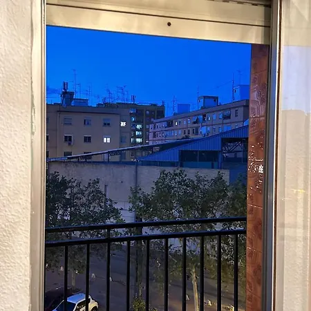 بيت شباب Jerry's *